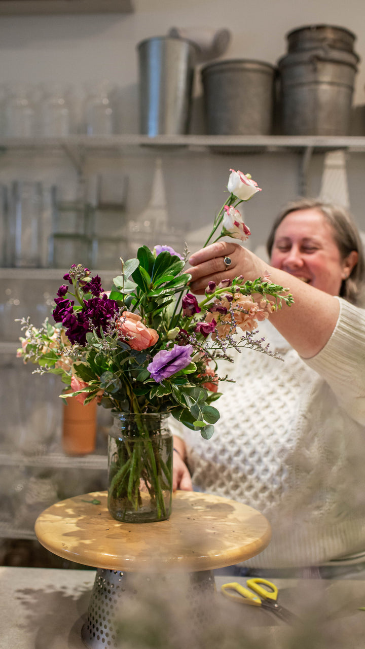 "Galentine's" vase arrangement workshop - February